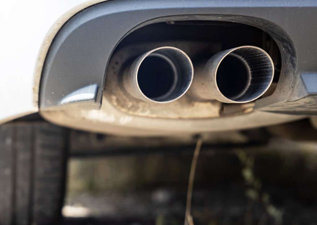 Why Do Some Cars Have Two Exhaust Systems