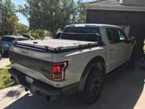 how to remove tonneau cover